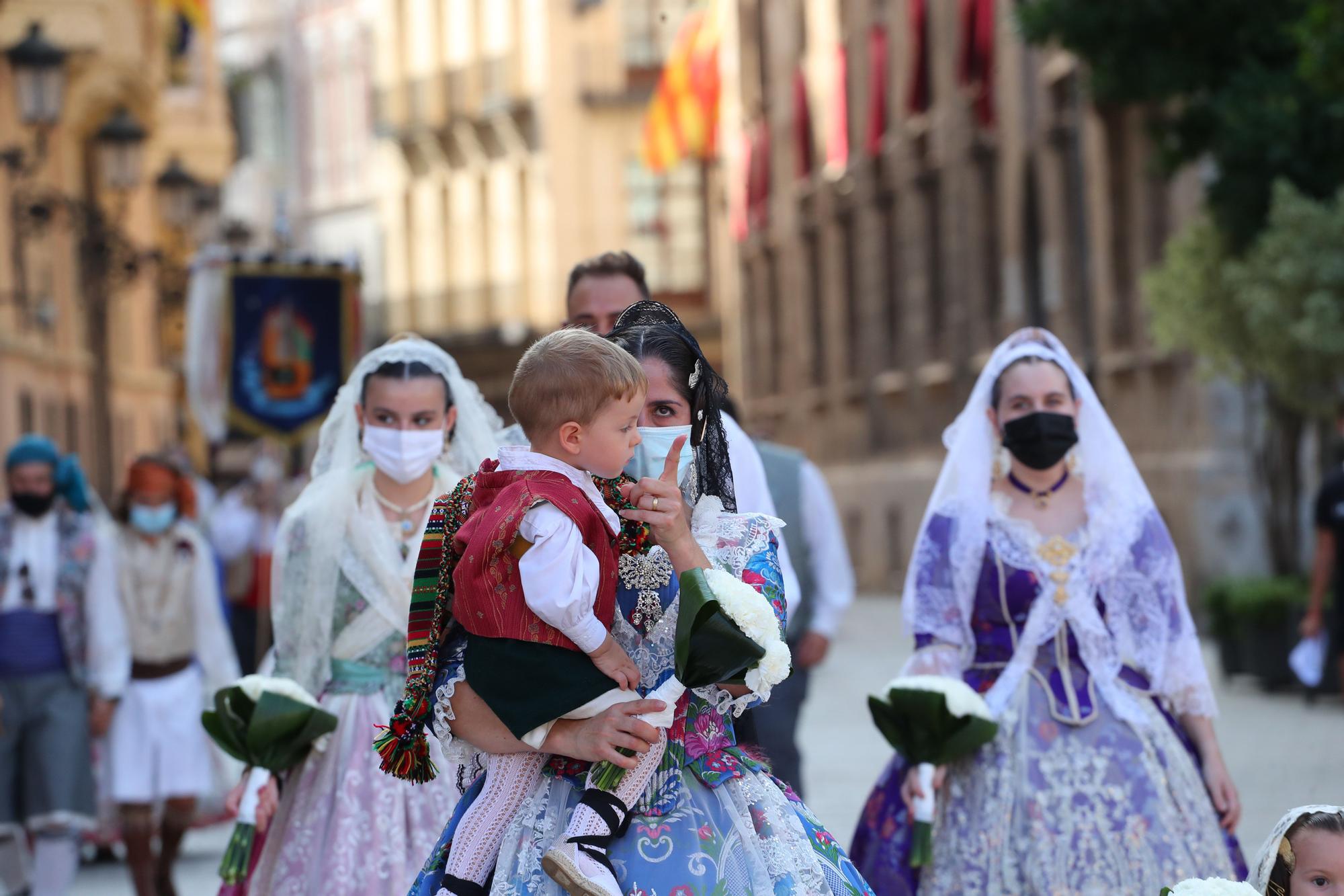 Búscate en la ofrenda por la calle caballeros de las 17:00 a las 18:00