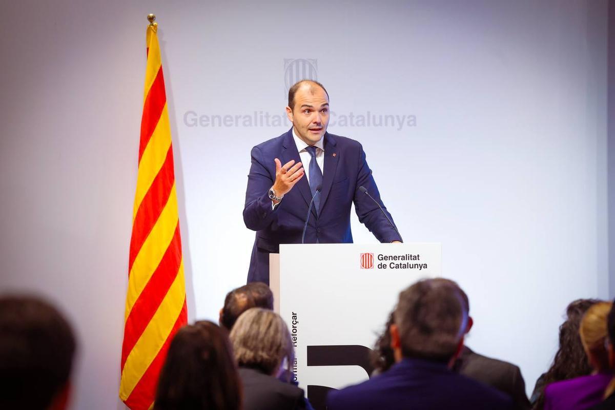 Albert Dalmau, conseller de Presidència del Govern de la Generalitat de Catalunya. Albert Dalmau, conseller de Presidència del Govern de la Generalitat de Catalunya.