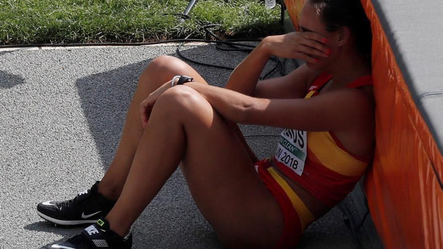 Carmen Ramos abandona el heptatlón lesionada