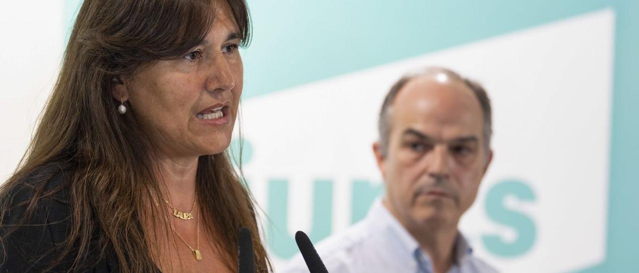 La presidenta de Junts, Laura Borràs, y el secretario general del partido, Jordi Turull.