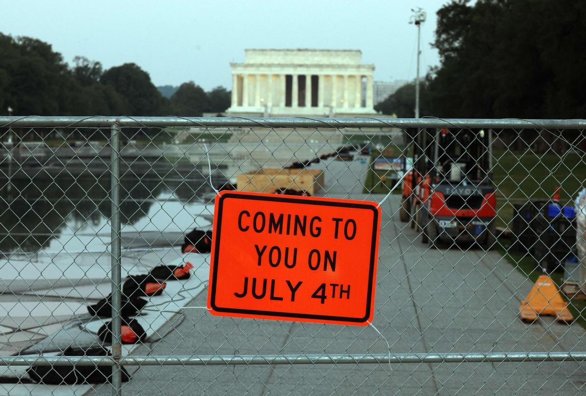 WASHINGTON, DC - JULY 02: The Lincoln Memorial Reflecting Pool is fenced off in preparations for Independence Day fireworks on July 02, 2026 in Washington, DC. The "Salute to America" Freedom 250 Independence Day firework celebration on the National Mall will feature over 800,000 fireworks and will attempt to break a world record. Kevin Dietsch/Getty Images/AFP (Photo by Kevin Dietsch / GETTY IMAGES NORTH AMERICA / Getty Images via AFP)