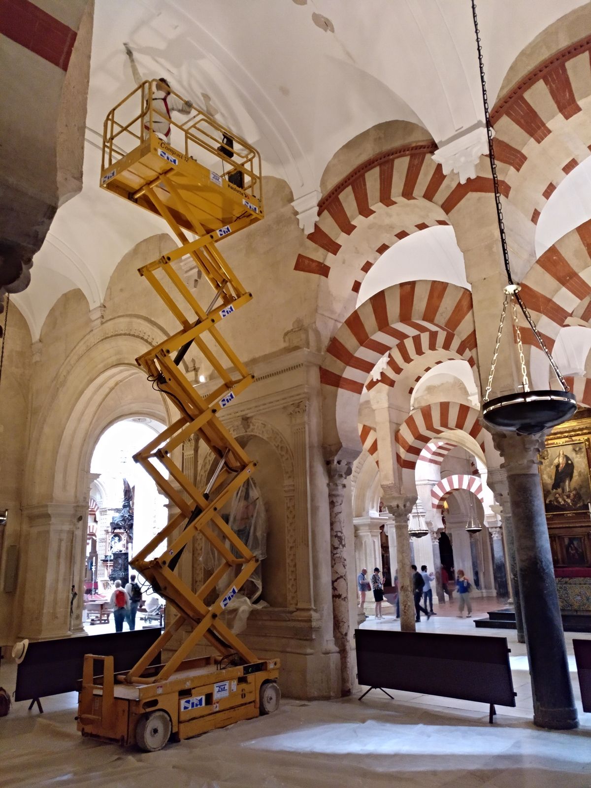 SIMSUR ha sido protagonista en obras emblemáticas, como en la Mezquita de Córdoba