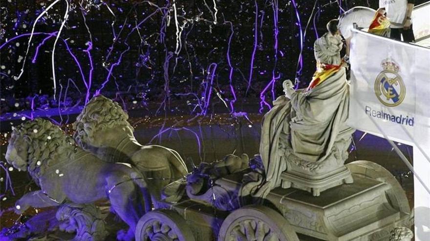 El Real Madrid brinda a su afición y a la diosa Cibeles la Copa del Rey