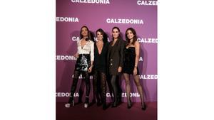 Sara Carbonero, Paula Echevarría, Vicky Martín Berrocal e Hiba Abouk disfrutaron de la fiesta de Calzedonia en Milán.