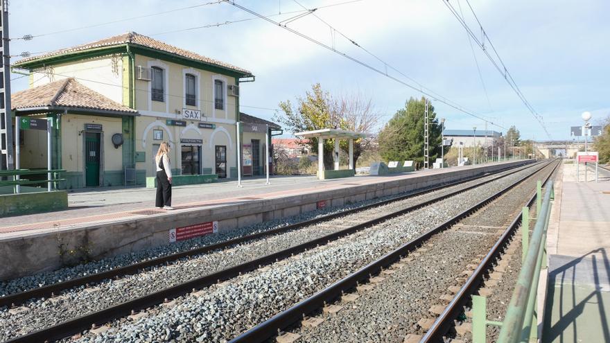 Un viaje por las estaciones fantasma del Vinalopó