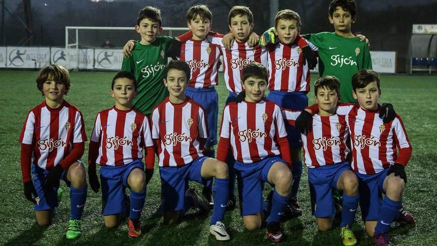 Equipo del Sporting, campeón benjamín.