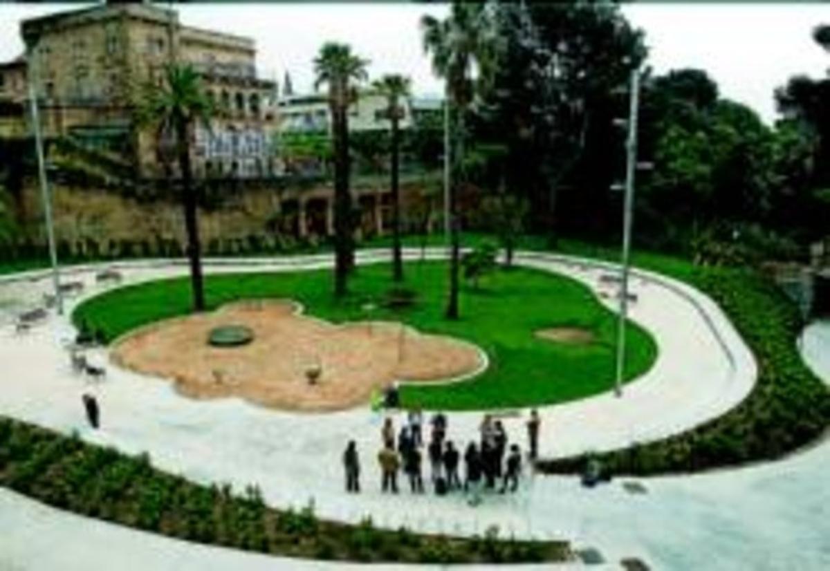 Espai central del nou parc de Joan Reventós, ahir, a tres dies de la inauguració. Espai central del nou parc de Joan Reventós, ahir, a tres dies de la inauguració.