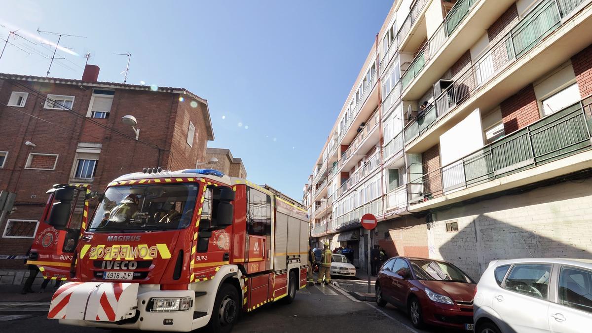 Un hombre muerto en un incendio declarado en un edificio en Valladolid
