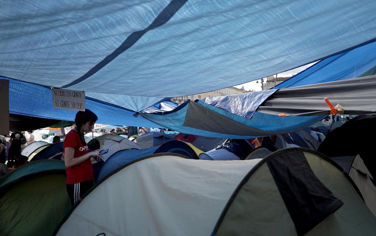 Acampada en la Puerta del Sol en protesta por la situación de la vivienda en España.