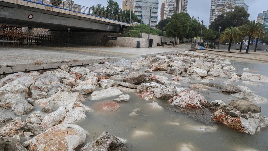 Así han quedado las playas de Alicante tras las fuertes lluvias