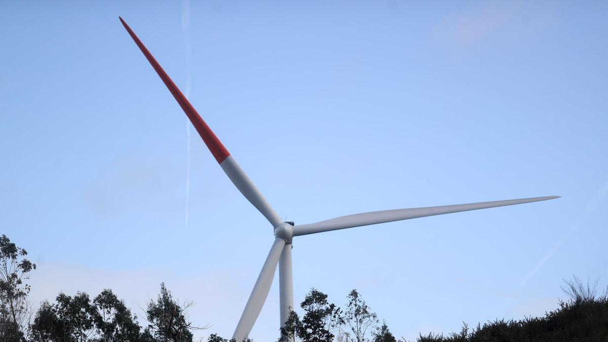 Aerogenerador de un parque eólico en Galicia.