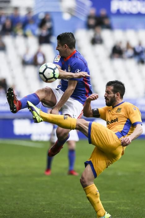 El partido entre el Oviedo y el Alcorcón, en imágenes