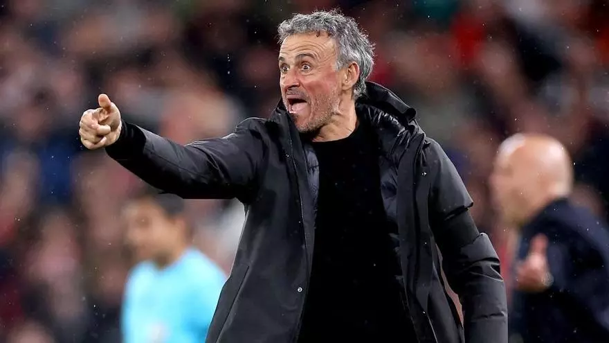 Luis Enrique: "Si alguien piensa venir a comer palomitas y beber Coca Cola..."