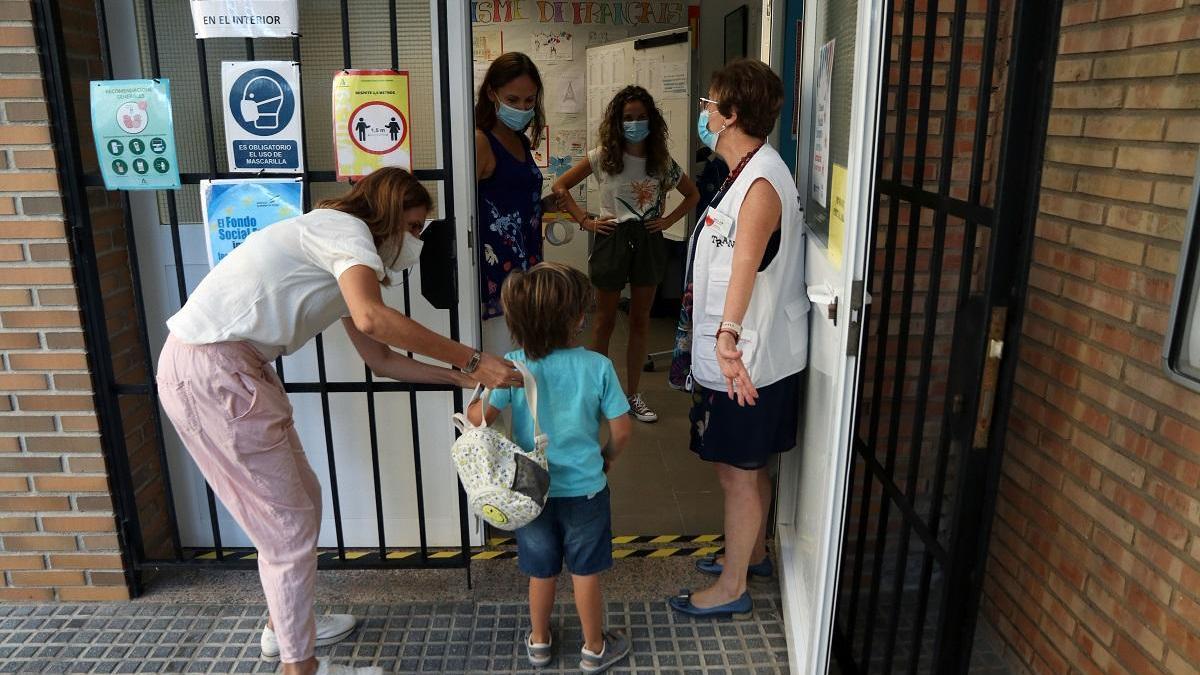 Los profesores juegan un importante papel en la vuelta al colegio.