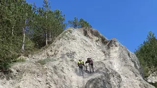 Bagà saneja el talús de la Vinya Vella i en reobre el camí