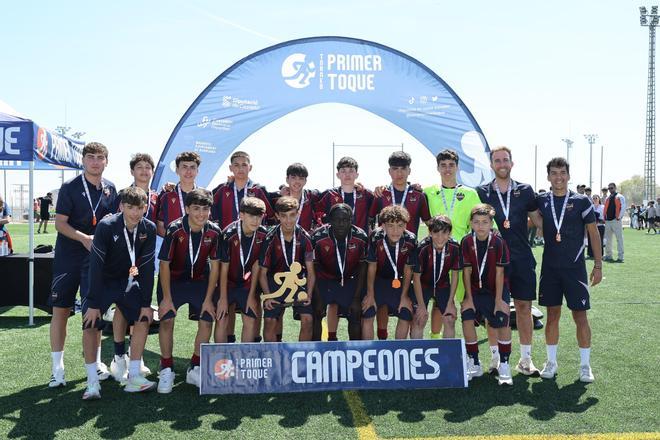 Galería: La ceremonia de premios despide la 18ª edición del Torneo Primer Toque