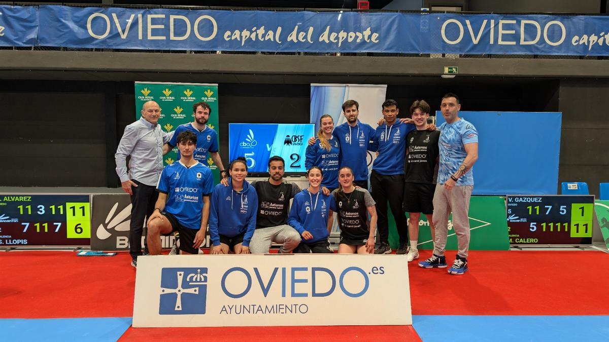 Equipo del Club Bádminton Oviedo