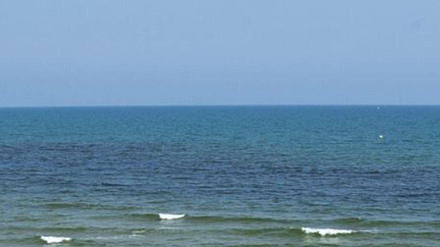 ¿Por qué cierran tantas playas en la costa valenciana?