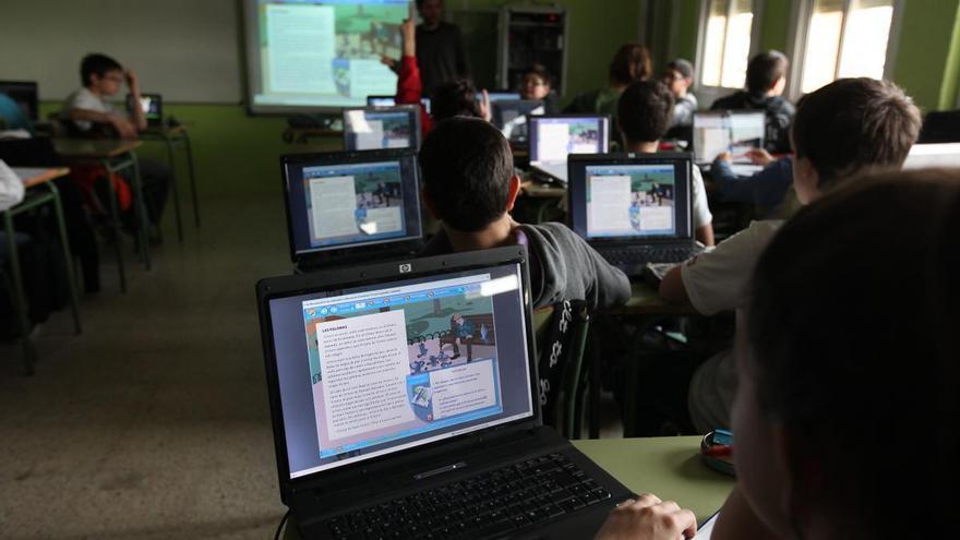 Educación destinará 10,8 millones a habilitar aulas digitales en Secundaria