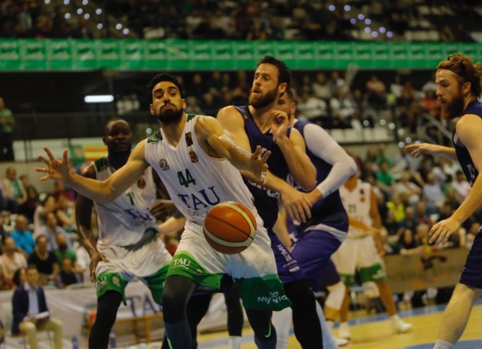 El Tau Castelló fuerza el cuarto partido