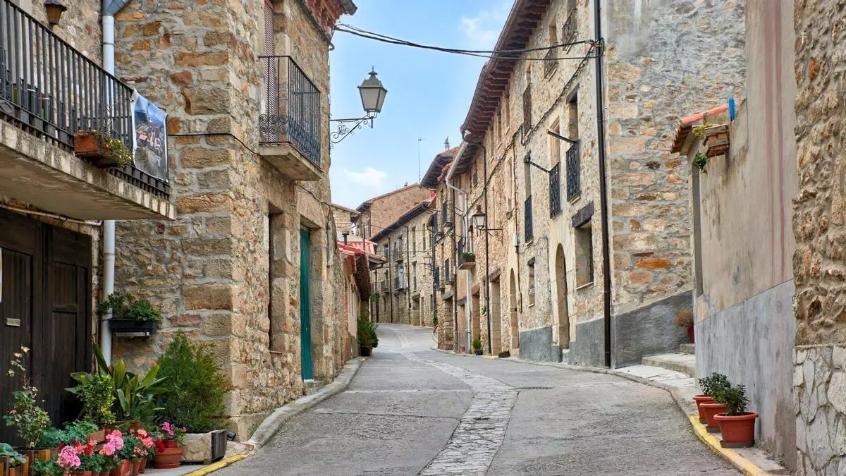 Es el pueblo medieval más bonito de Teruel, y donde mejor se come de toda la provincia
