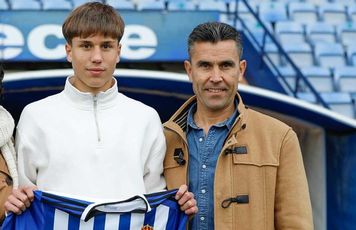 Davinchi, junto a su padre, David Cordón.