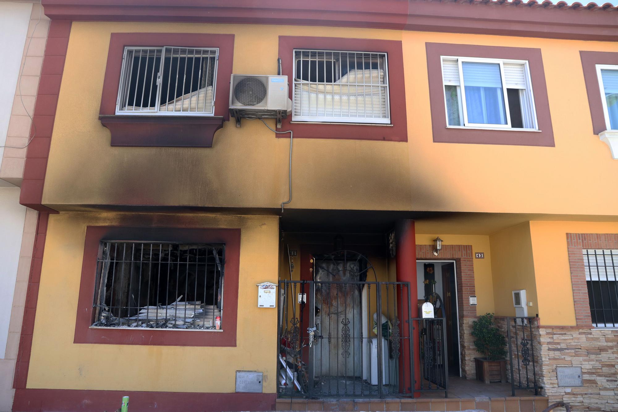 Una familia pierde su casa tras sufrir un incendio por el cargador de un patinete eléctrico