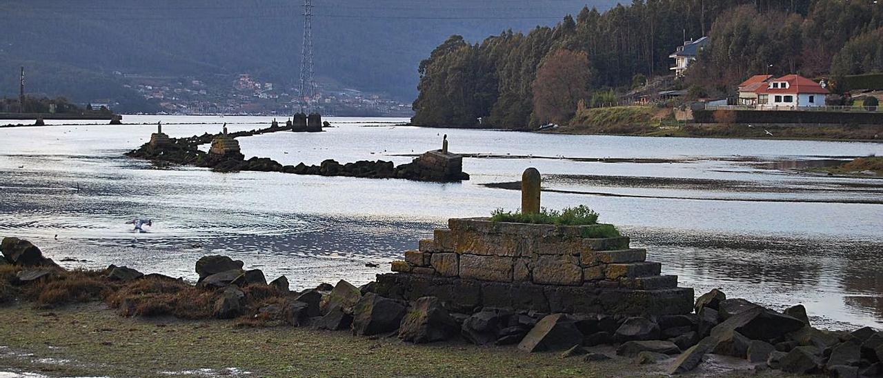 Antiguo canal de navegación de A Marisma, en el entorno de la desembocadura del Alvedosa. |   // A.P.