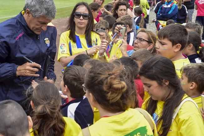 Entrenamiento de la UD Las Palmas en Barranco ...