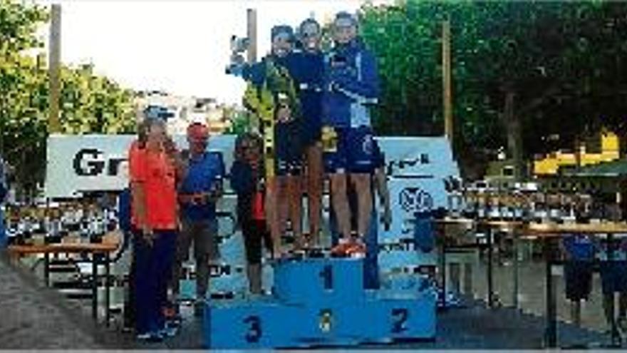 Podi cadet femení amb l&#039;anoienca Èlia Ibarra en tercera posició