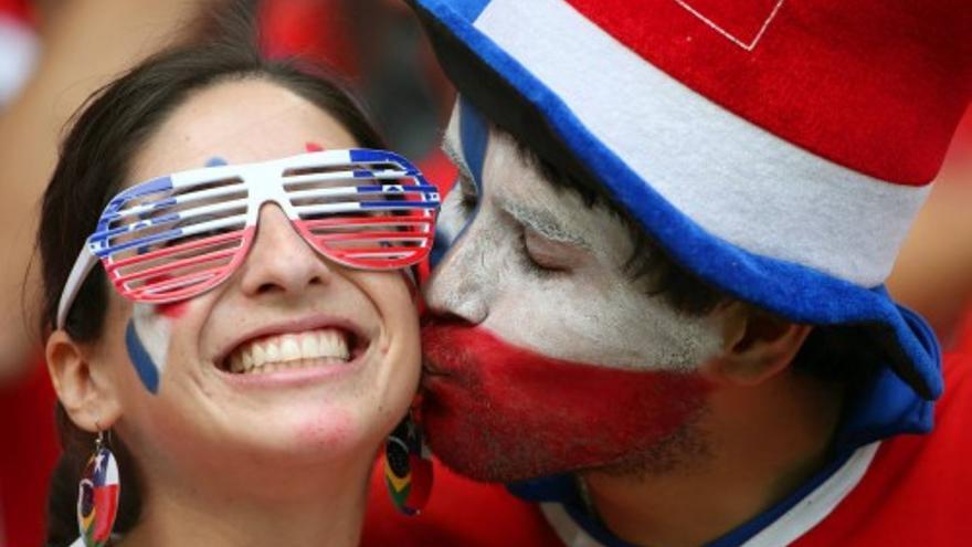 Las aficiones de España y Chile en Maracaná