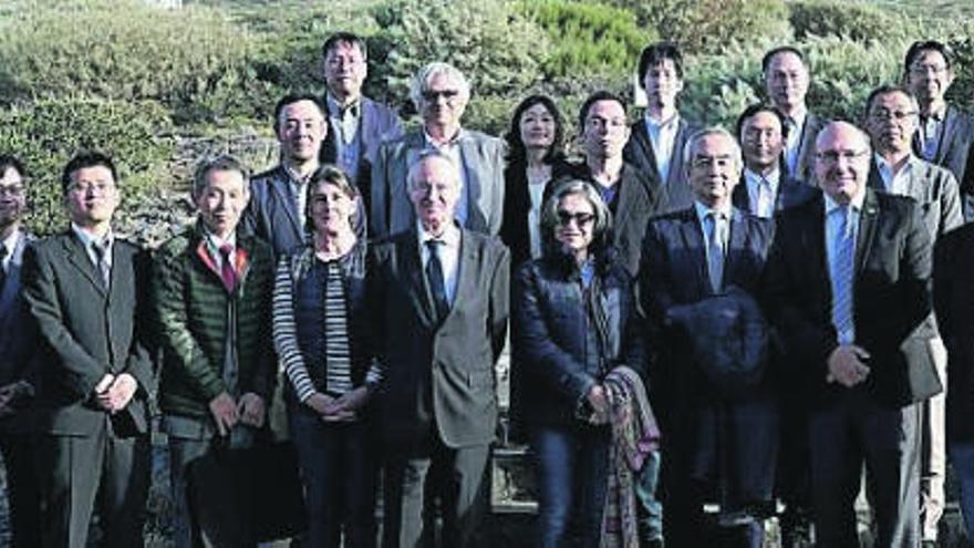 La delegación japonesa, en el Roque de los Muchachos.