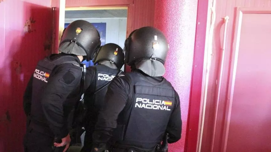 Cae una red de trata en Murcia: 18 mujeres liberadas en un prostíbulo de Zarandona
