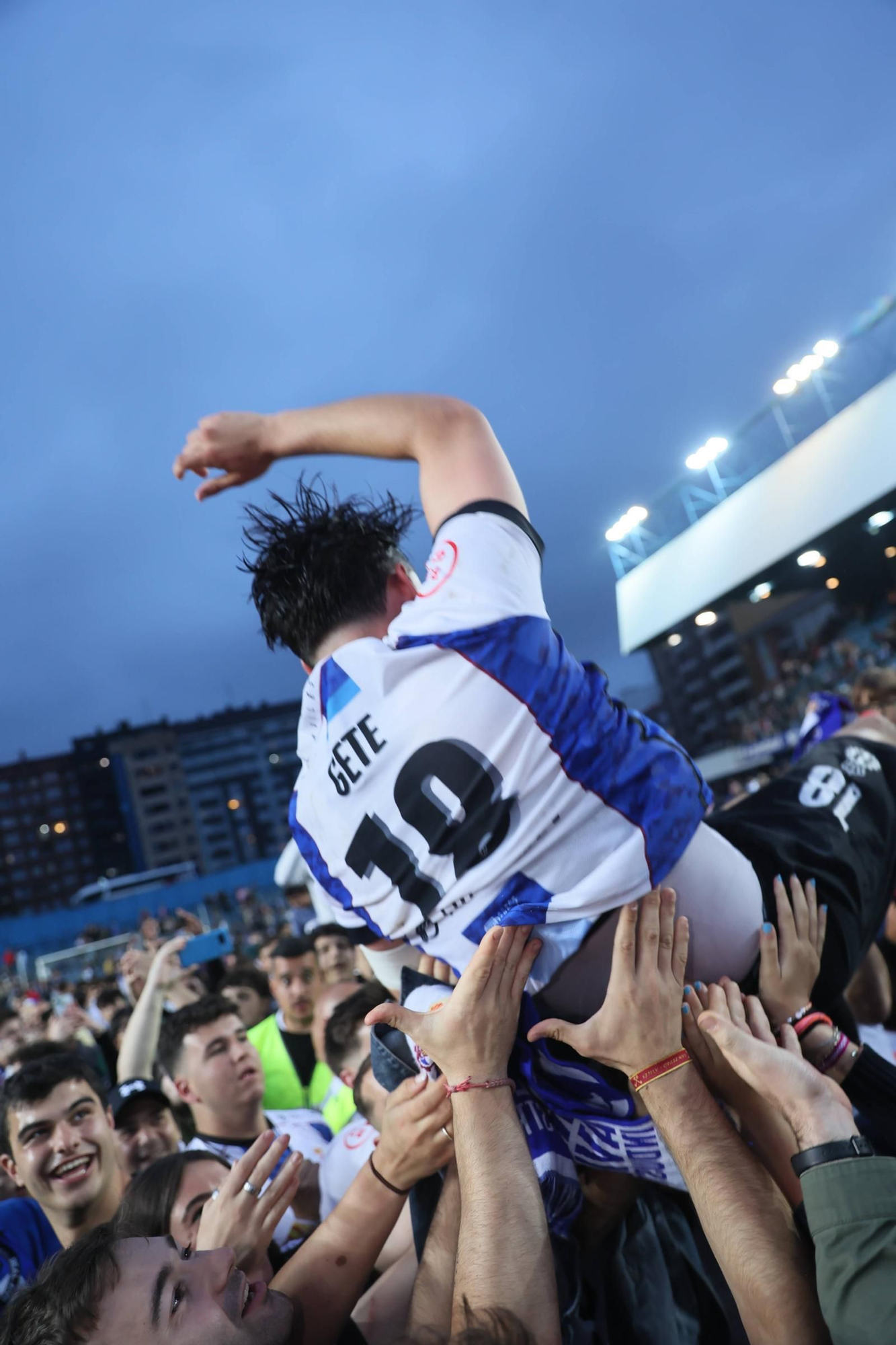 EN IMÁGENES: La final por el ascenso entre Avilés y Rayo Majadahonda vivida en el Suárez Puerta