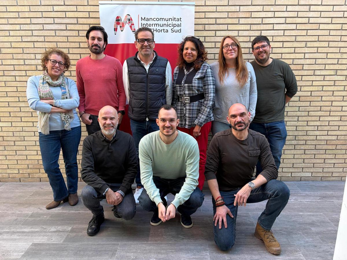 Los trabajadores de la Mancomunitat con el presidente.