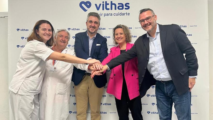 El Hospital Vithas Aguas Vivas y Guadalsalus firman una innovadora alianza para el tratamiento integral de salud mental y adicciones.
