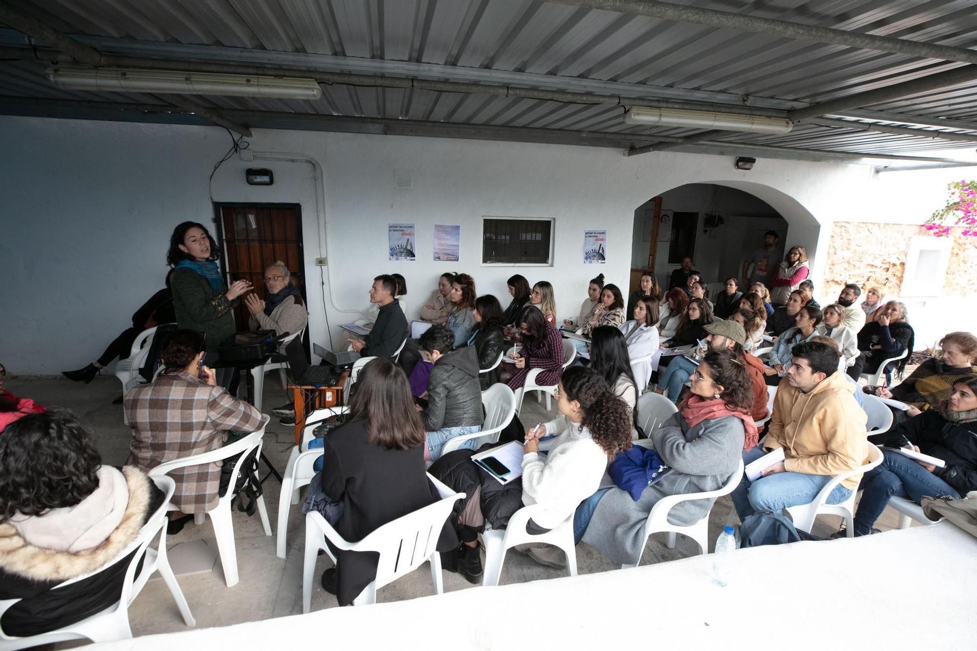 Encuentro de agentes sociales en Can Pep Xico