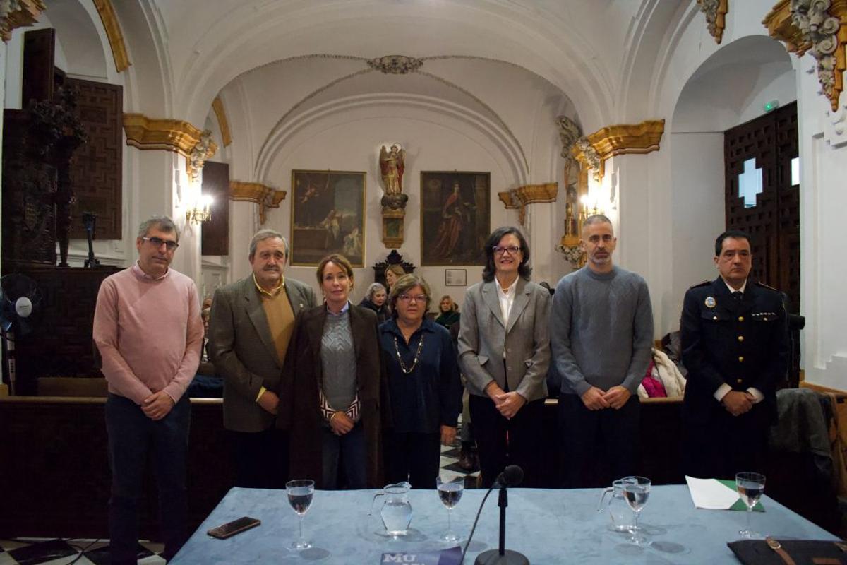 Participantes en el debate organizado por la Real Academia de Córdoba.