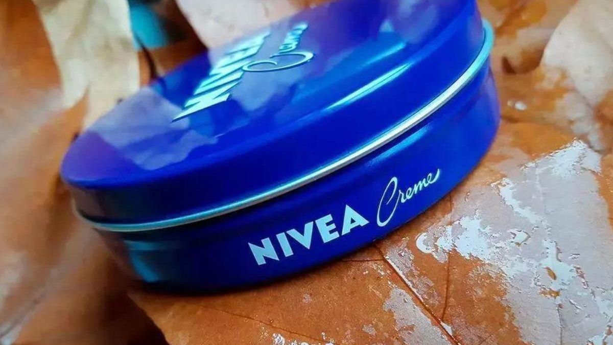 La OCU sentencia a la popular crema Nivea Su eficacia...