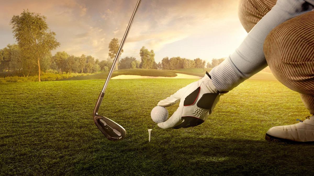 Golf: Preparing for strike