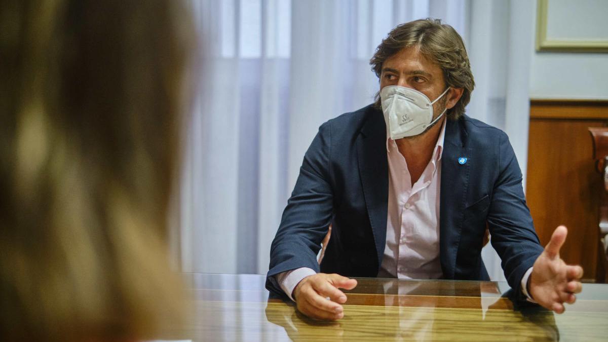 Jorge Marichal, presidente de Ashotel, en el Ayuntamiento de Santa Cruz.