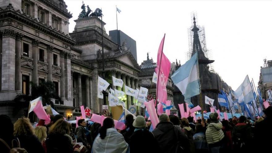 Argentina aprueba despenalizar el aborto