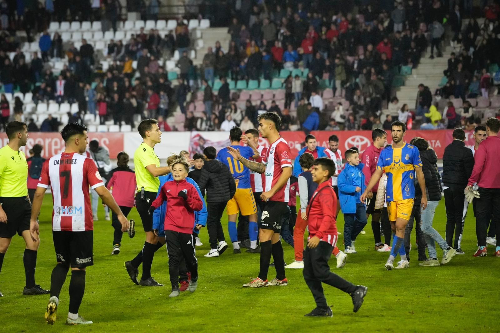 GALERÍA | El partido del Zamora CF - Real Avilés, en imágenes