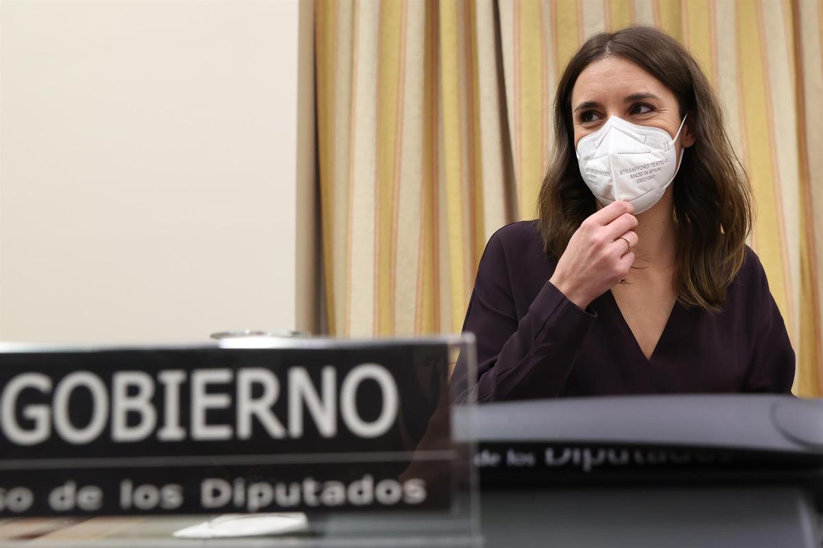 La ministra de Igualdad, Irene Montero, comparece ante la Comisión de Igualdad del Congreso de los Diputados para explicar las claves de la reforma de la ley del aborto.