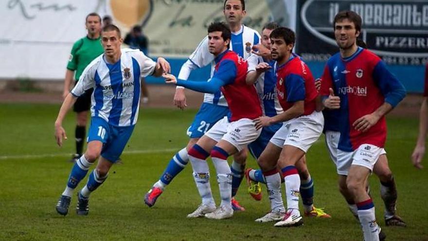 Otero, primero por la derecha, junto a los langreanos Alonso y Noel Alonso y los avilesinos Borja Prieto, Miguel y Boris.