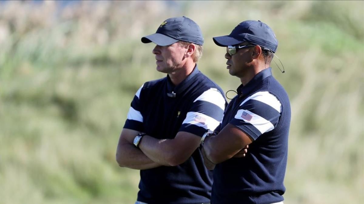 Stricker y Woods ayudarán a Furyk en la próxima Ryder en París