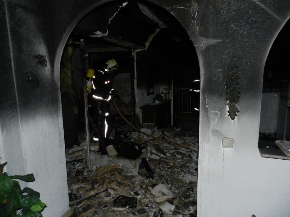 Desalojadas 40 personas por el incendio de un apartamento en Santa Ponça