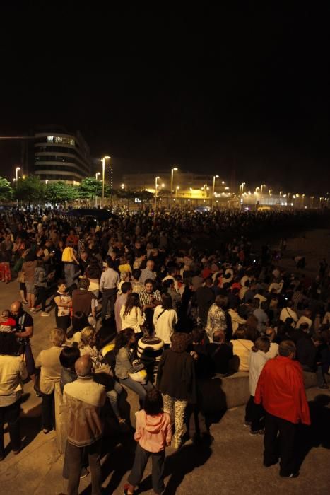 Foguera de San Juan en Gijón