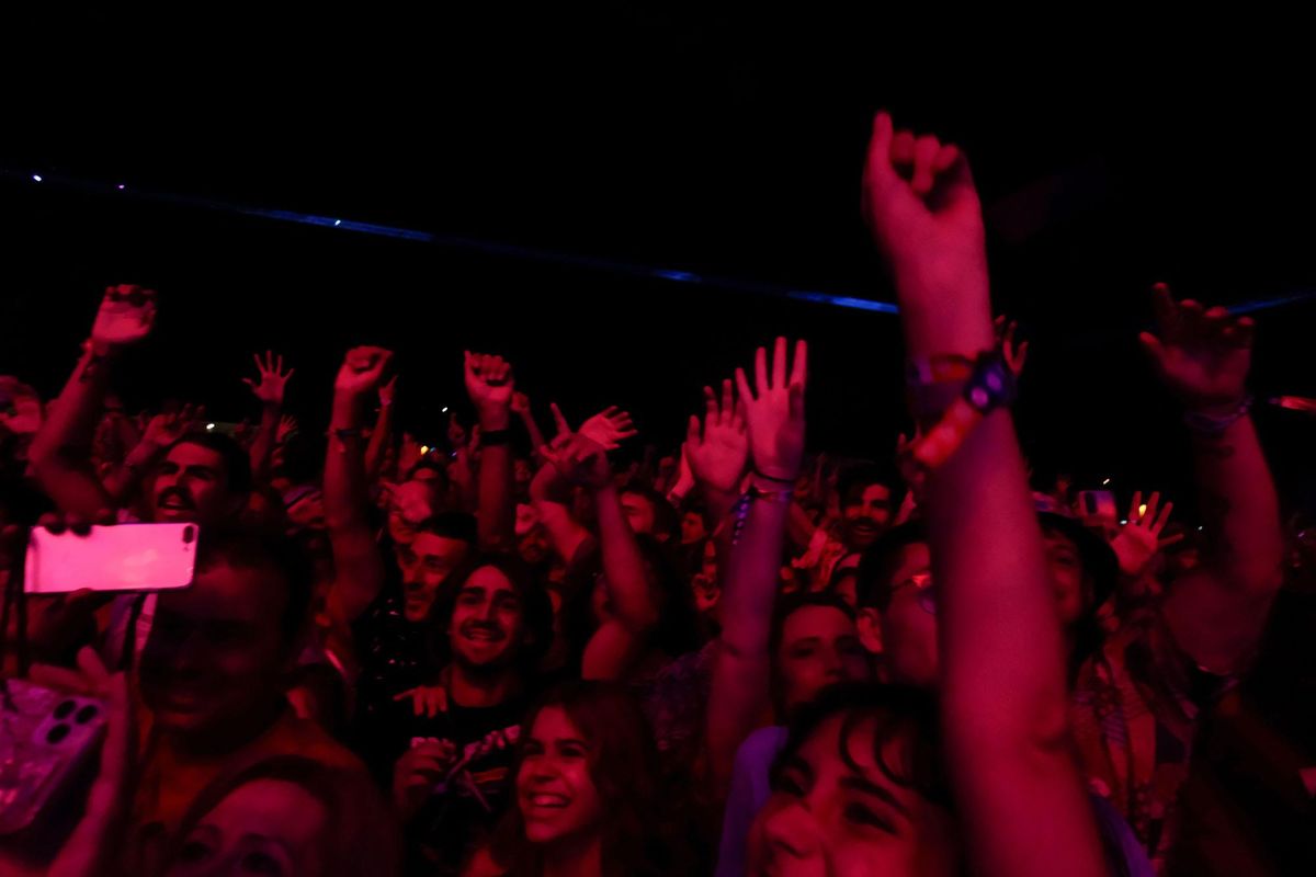 Primer día de conciertos en el Festival Cala Mijas 2023: Arcade Fire