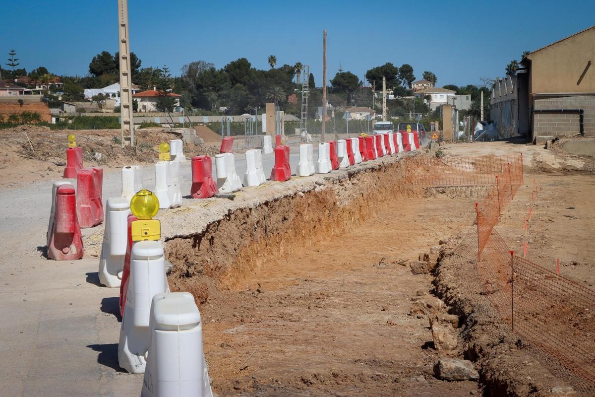 Avanzan la sobras en el Camino dels Arquets, el Paso de Brusa y el Paso dels Arquets en Torrent.
